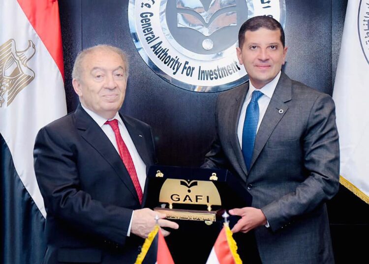 Head of the Egyptian General Authority for Investment and Free Zones Muhammad Abdel Wahab discussed with Palestinian Minister of Economy Khaled Al-Aseeli efforts to activate joint cooperation between investment agencies in both countries.
