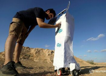 Egyptian engineer brings water to Mars