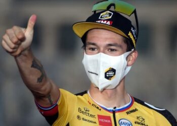 Primoz Roglic claims Spanish Vuelta