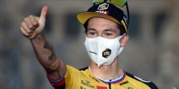 Primoz Roglic claims Spanish Vuelta