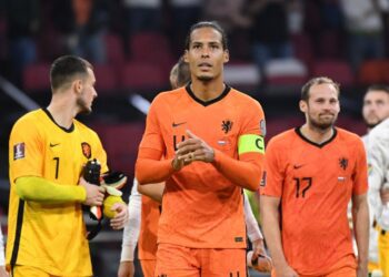 Liverpool’s Klopp says Van Dijk fit