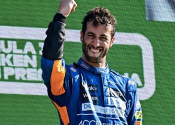 Australian Ricciardo grabs Italian GP