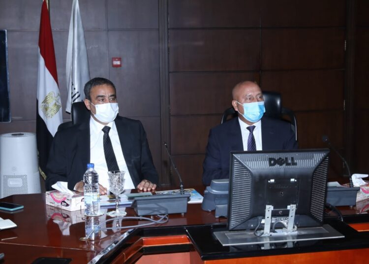 Egyptian Minister of Transport Kamel el Wazir and Libyan Transport Minister Mohamed Shahubi during a meeting on the sidelines of the 11th round of the higher Egyptian-Libyan committee held here to discuss aspects of cooperation between Egypt and Libya in the different fields of transport.
