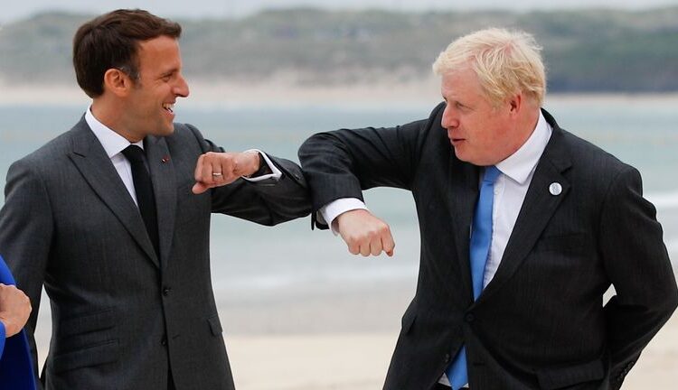 British Prime Minister Boris Johnson will have a "brush by" meeting with French President Emmanuel Macron on the sidelines of the G20 summit in Rome.