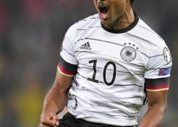 Germany, Netherlands edge closer to W. Cup finals