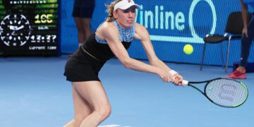 Alexandrova upsets Sabalenka in Moscow 1 - Egyptian Gazette Alexandrova upsets Sabalenka in Moscow