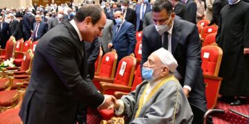Sisi greets Dr Omar Hashim