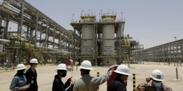 Saudi Aramco sees third-quarter income rise to $30.4 billion