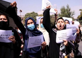 Protests get harder for Afghan women amid risks and red tape
