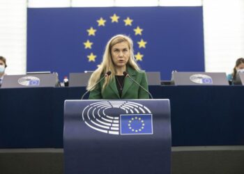 EU calls for relief funds to help energy price hit consumers