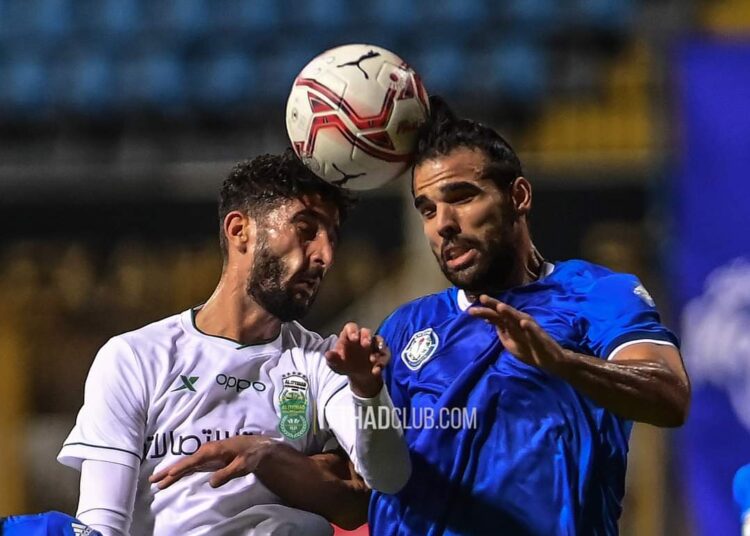 Ittihad of Alexandria’s player (L) and Smouha’s defender vying for the ball during their Egyptian Premier League match at Alexandria Stadium.