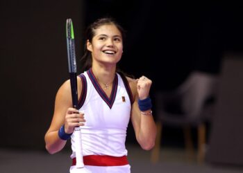 Raducanu battles past Hercog to secure first WTA Tour victory