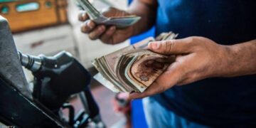 Binary effect on economy by oil price surge
