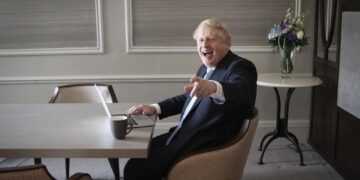 Boris Johnson hailed by his party despite UK’s economic woes