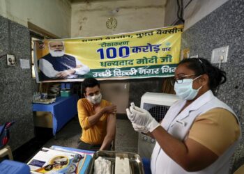 India celebrates 1B vaccine doses, hopes to speed 2nd shots