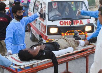 Officials: 10 militants, 2 soldiers killed in Pakistan raids