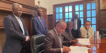 Egyptian, Nigerian businessmen sign deal to boost bilateral trade