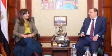 Emigration Min. hails support of Egyptians abroad for initiative for supporting needy villages 1 - Egyptian Gazette Emigration Min. hails support of Egyptians abroad for initiative for supporting needy villages