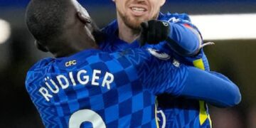 Chelsea held to draw as Man City goes second