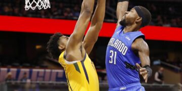 Anthony scores season-best 33, Magic rallies past Jazz