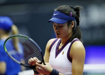 Raducanu stumbles to new early defeat in Linz