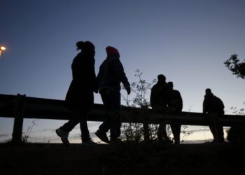 France tells Britain to stop ‘giving lessons’ on migrants