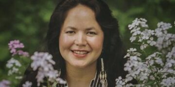 Joanne Shenandoah, celebrated Native American singer, dies