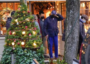 ‘Gifts from the Heart’ is Biden White House Christmas theme