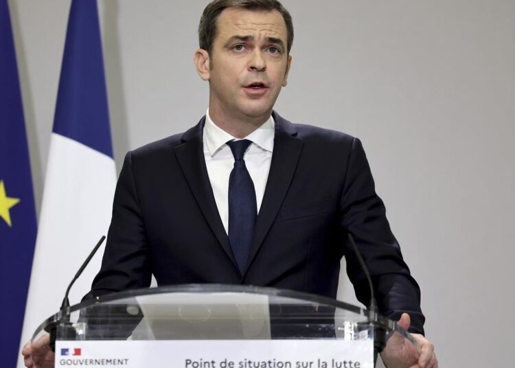 French Health Minister Olivier Veran speaks during a press conference on the COVID-19 epidemic situation in France and upcoming new governmental measures to curb the spread of the virus, on Nov. 25, 2021 in Paris.