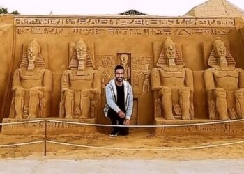 Temples made of sand that last