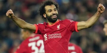 Liverpool hammers Arsenal 4-0 in English Premier League