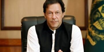 Pakistani PM shares vision of  religious authority with envoys