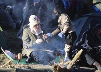 Poland says 2 migrants groups entered country from Belarus