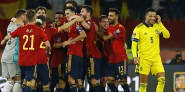 Spain’s Morata grabs late winner to seal World Cup spot