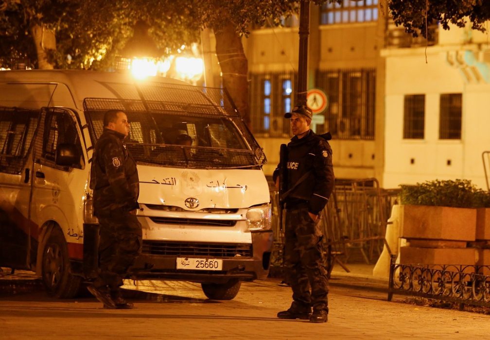 Tunisian police say they shot, wounded extremist trying to attack them ...