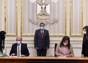 PM witnesses inking of protocol to ease administrative procedures for businesses