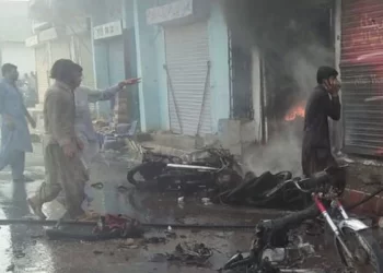 Bomb targeting security forces wounds 13 in Pakistan