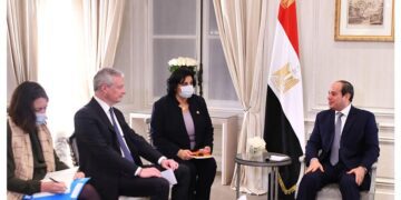 President Sisi meets with French Minister of Economy in Paris
