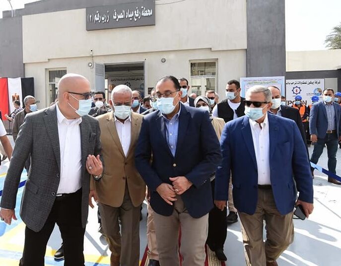 Egyptian Prime Minister Dr Moustafa Madbouli on Saturday embarked on an inspection tour of a number of development projects in Suez governorate. (Photo courtesy of the Egyptian cabinet’s official Facebook page)