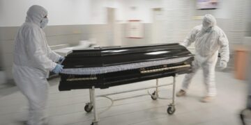 WHO: Europe is only region with increasing COVID deaths