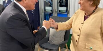 Sisi meets Merkel in Glasgow