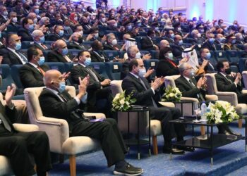 President Sisi receives New Republic shield from ICESCO director