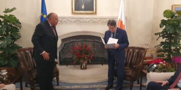 Egypt, Cypriot FMs chair consultations’ session grouping two countries’ delegations