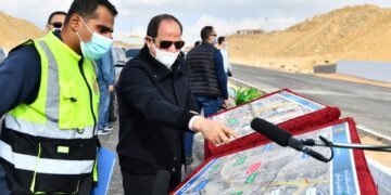 Sisi tours Greater Cairo road, development projects 1 - Egyptian Gazette Sisi tours Greater Cairo road, development projects