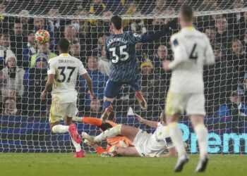 Arsenal routs Leeds 4-1