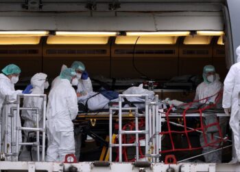 Omicron spreads in US, Australia