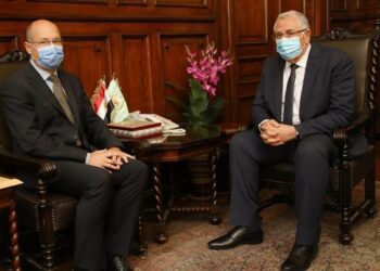 Agriculture minister probes joint co-operation with Hungarian envoy