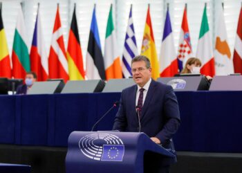 Swiss-EU relationship could fall apart if talks fail, EU’s Sefcovic says