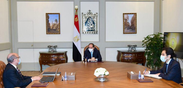 President Abdel Fattah El Sisi and Minister of Justice Omar Marwan during their meeting on Thursday.