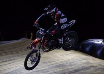 Masters of Dirt Show kicks off in Makadi Heights